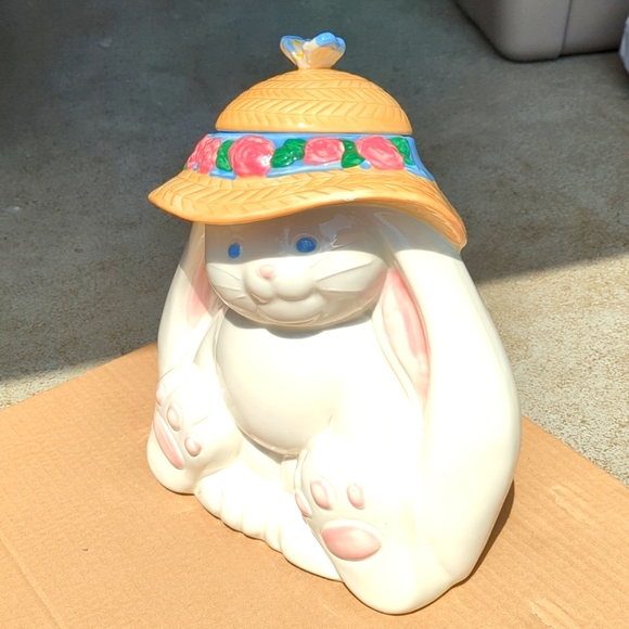 Kitchen | Vintage Treasure Craft Bunny Porcelain Cookie Jar | Poshmark